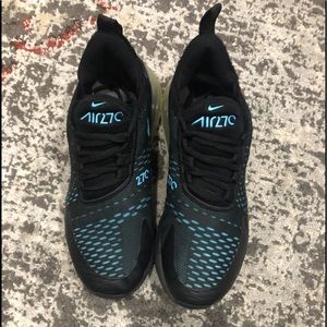 Nike air max 270 size 7 black and blue!! 🔥🔥